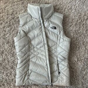 The North Face Women's Silver Quilted Vest